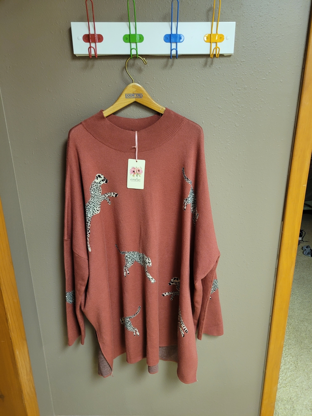 entro Dusty Rose Leopard Print Oversized Scoop Sweater